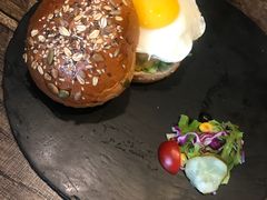 -HIGH FIVE哈福手工汉堡(桂林路店)