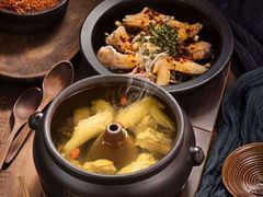 -云海肴·汽锅鸡·云南菜(天山百盛优客店)