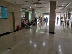 -武警上海市总队医院-停车场