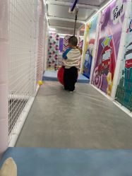 -开心巴士(世纪东方商业广场店)