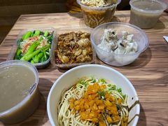 -光头卤(光谷创业街店)