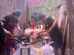 -老婆婆炒饭(小白楼1902欧式风情街店)