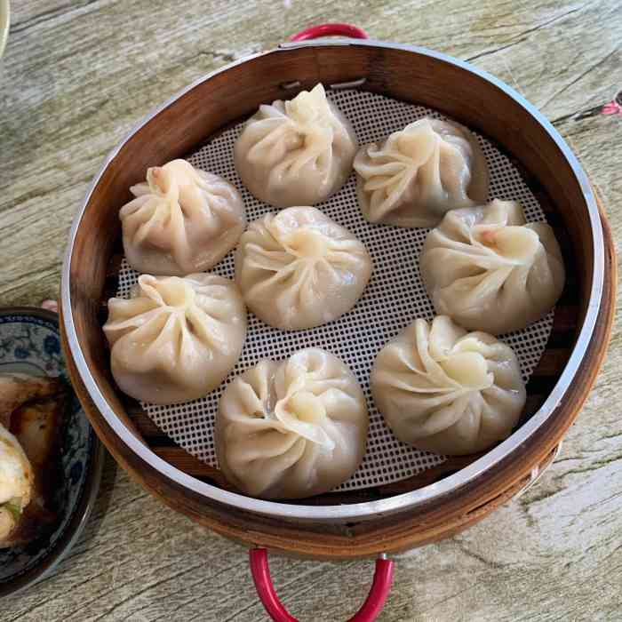 兰溪特色肉大饼-"连续两天打卡这家早餐店了「兰溪肉饼」 .