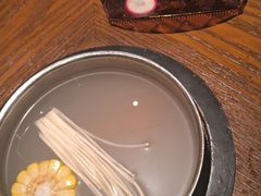 -泓炙颐凤鲜海鲜火锅料理(桐乡店)