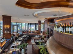 -MONICH牛排融合餐厅(和义大道购物中心店)