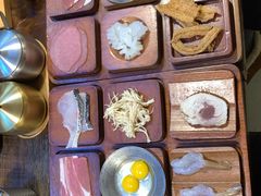 -银米·云南传统过桥米线(双廊黑金冠店)
