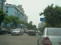 -莘城学校羽毛球馆