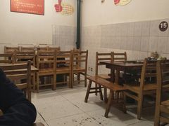 大堂-仔耳朵冷锅鱼蛙芋儿鸡(莲花东路店)