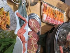 -青瓦餐厅·生鱼片·韩园烤肉(西塔店)