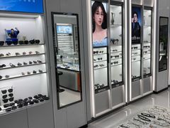 -光明眼镜·蔡司授权(徐泾店)