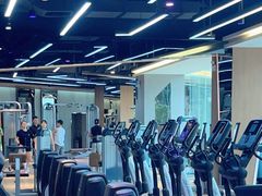 -威克健身游泳(万菱汇店)