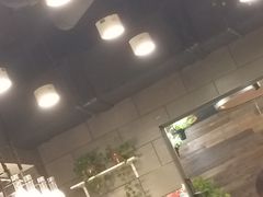 -愉肴麻辣香锅(中山路店)