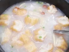 毋米粥-芳姨广东砂锅粥(张庄路店)