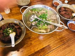 -杨三娘跷脚牛肉(羊子山西路店)