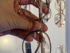 -罗伯特眼镜·蔡司官方授权(前海桂湾店)