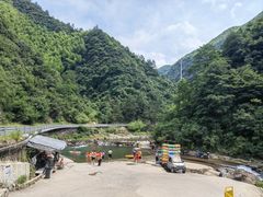 -安吉龙王山峡谷漂流
