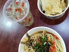 黑芝麻全料热干面-蔡林记(胭脂路店)