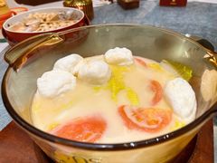 浓鱼汁泡手打鱼腐-悦湖公馆