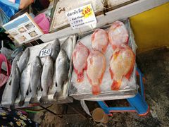 烤罗非鱼-兰坡海鲜市场