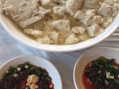 -胖大姐黄辣丁鱼庄(新津店)