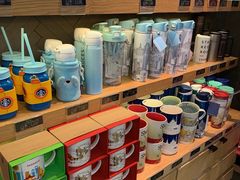 零售区-星巴克(浦东机场T2到达店)