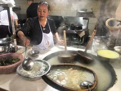 -胡记牛肉汤锅(光辉路总店)