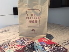 -白天鹅宾馆·美食屋