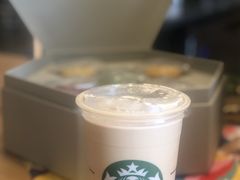 -星巴克(杭州西湖银泰1F店)