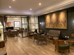 大堂-星巴克臻选(广州沙面店)