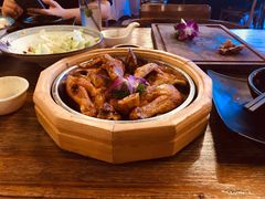 会跳舞的鸡-春风十里烧烤音乐吧(实力乐队驻唱三元里店)
