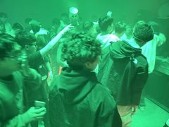-AMS CLUB