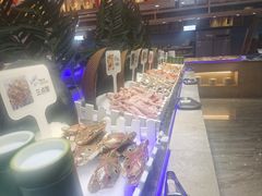 -锤头鲨毛肚海鲜烤肉自助餐厅(国购广场店)