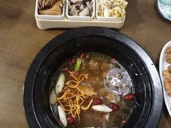 -菌乡缘·野生菌蒸汽鱼火锅(江边夜市店)