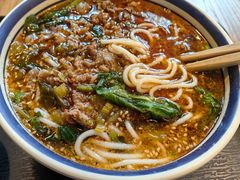 -云阿蛮云南生烫牛肉米线(奉贤路店)