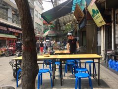 露天位-老乌家特色小炒泡馍(大皮院店)