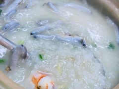 泥丁鲜虾粥-盛燕泥丁粥