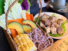 -菌自由丨野生菌火锅特色庭院餐厅(丽江古城店)