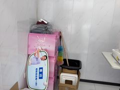 -光明眼镜·蔡司授权(徐泾店)