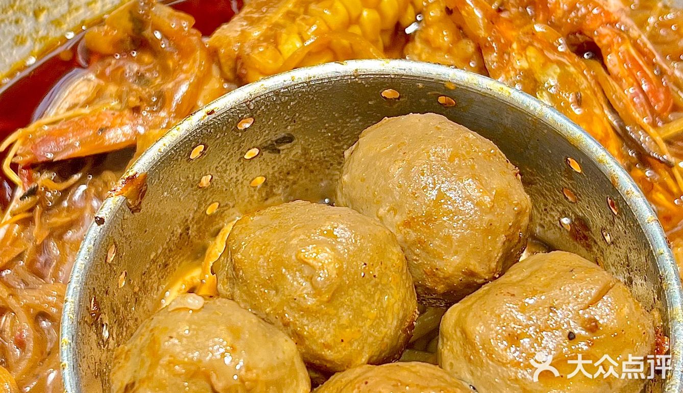 在南宁！爱吃这家虾火锅的理由又多了一个🥹
