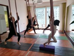 -Yvon yoga 瑜伽·精准体态管理中心