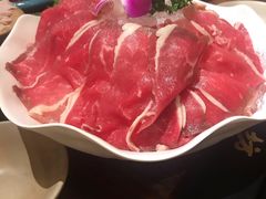 -老牌坊云南鱼豆花火锅(爱建店)