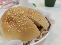 猪扒包-旺角宝港式茶餐厅(寮步店)