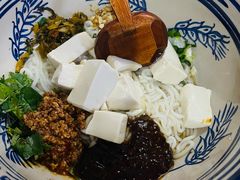 -蜗牛小馆醉乡民谣云南菜(惠新西里店)