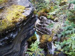 -阿萨巴斯卡瀑布观景点