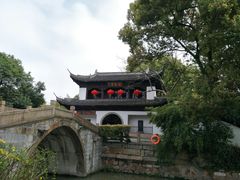 -汇龙潭