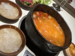 -贵府酸汤牛肉火锅·贵州老字号(飞山街店)
