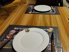 -金汉斯南美烤肉自助餐厅(中央大街黑金店)