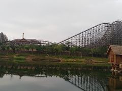 景点木制过山车-南宁方特东盟神画