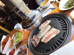 -唯成•韩国炭火烤肉 유성고기