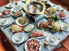 -玩坞轰趴馆·户外团建聚会主题生日派对馆(世豪广场店)